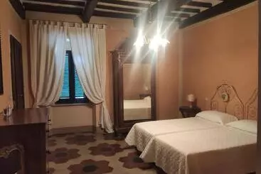 ホテル Borgo Villa A Tolli