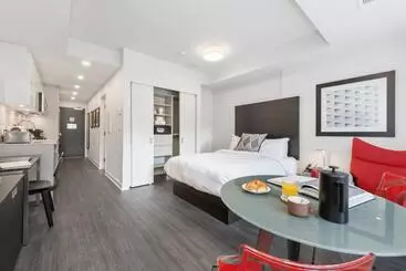 ホテル Restays Ottawa