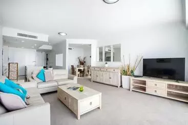 ホテル Reflections Tower Two