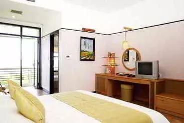 هتل Tam Giang Resort & Spa