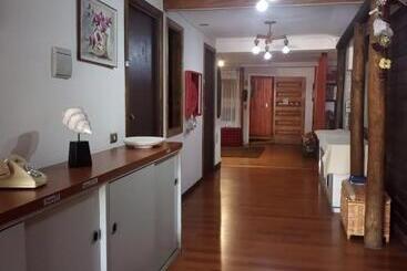 فندق Hostal Valentino Villarrica