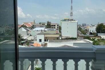 Biển Nhớ Hotel & Coffee