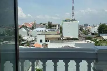 Biển Nhớ Hotel & Coffee