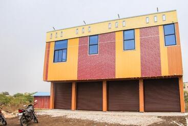 Hôtel Oyo 60781  Rm