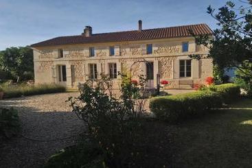 住宿加早餐 Chambres D'hôtes Du Domaine De Lansac