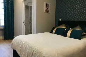 Hotel Logis Le Cheval Blanc