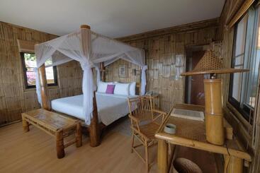 בית מלון כפרי Phu Chaisai Chiang Rai Mountain Resort