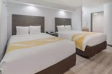 בית מלון כפרי Quality Inn & Suites Richardsondallas