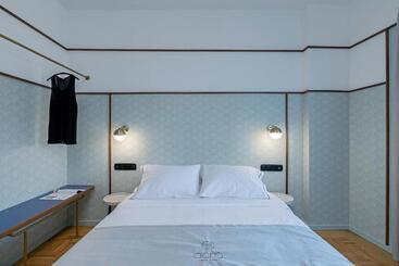 Aparthotel Acro Urban Suites