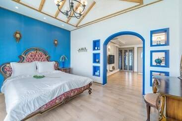 Namhae Alhambra Pension