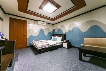 מוטל Changwon Sangnamdong Jj