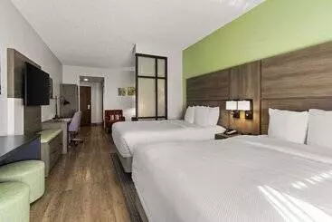 فندق Comfort Suites Charleston West Ashley