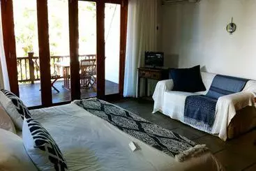 Hotel Crawfords Beach Lodge