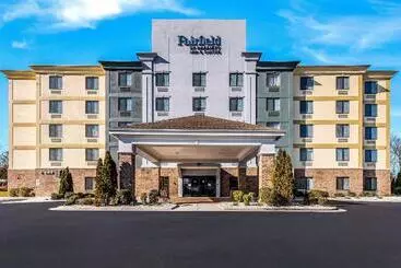 Otel Fairfield By Marriott Inn & Suites Greensboro Coliseum Area