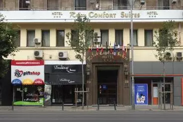 בית מלון כפרי Relax Comfort Suites