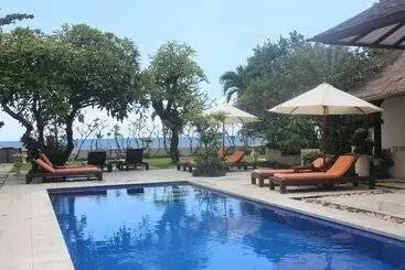 ویلا Frangipani Beach