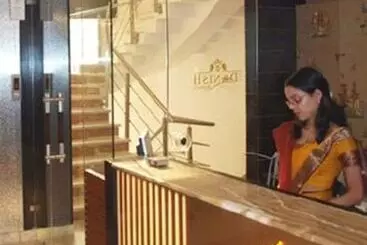 호텔 The Daanish Residency   Karol Bagh