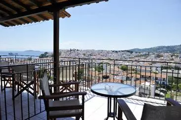 هتل Stefanis House