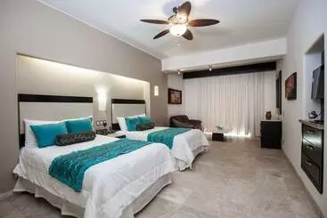 Zafiro Beach Boutique Resort