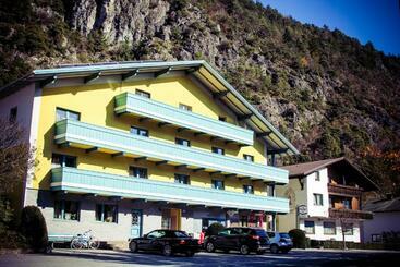 پانسیون Gasthof Schaber