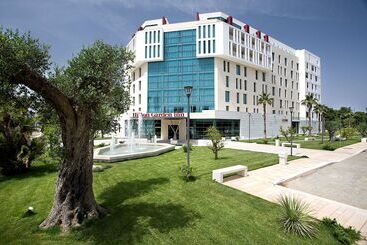 Отель Hilton Garden Inn Lecce