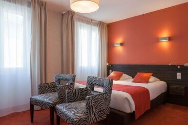 בית מלון כפרי The Originals City, Hôtel Les Thermes De L Avenue, Dax