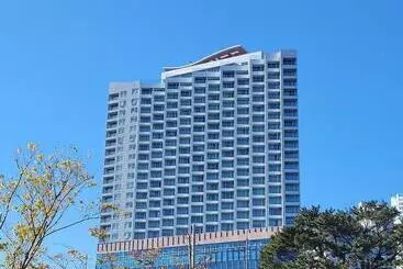 Hotel Ramada Suites Geoje 