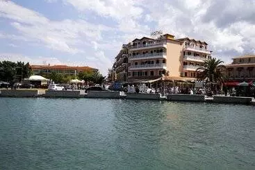 Hotel Nirikos