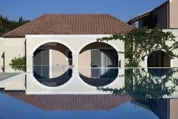 호텔 Roda Beach Resort & Spa