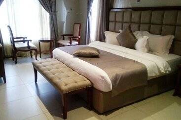 Royal Spring Palm Hotel & Apartments