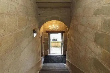 Hotel Chateau De Lacan
