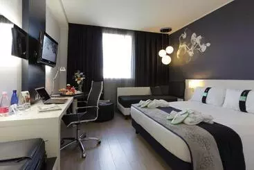 فندق Holiday Inn Milan Nord Zara, An Ihg