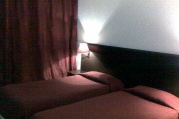 Отель Saint Roch