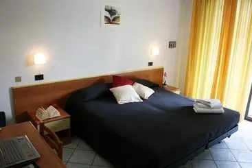 آپارتمان Residence Villa Dei Pini