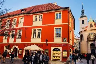 Hotelli Royal Road Residence