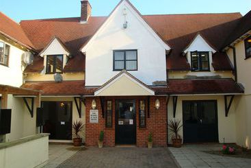 בית מלון כפרי Stansted Skyline