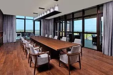 Hotel Hualuxe Suzhou Bay Hot Spring Resort, An Ihg