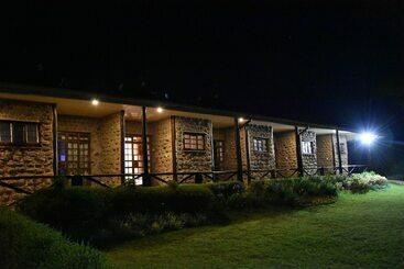 هتل Starling Bird Resort