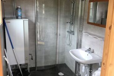 Kır Evi Finspångs Golfklubbs Stugby