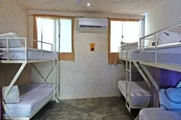 Retkeilymaja Valladolid 48 Hotel & Hostal