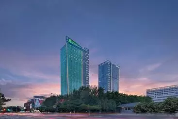 Hotel Holiday Inn Qinhuangdao Haigang