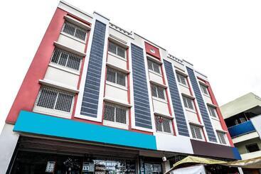 Hotell Oyo 9930  Avs Residency