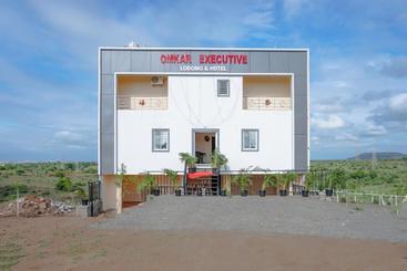 Hotel Oyo 81616 Omkar Executive