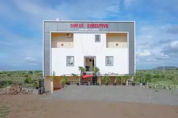 Hotel Oyo 81616 Omkar Executive