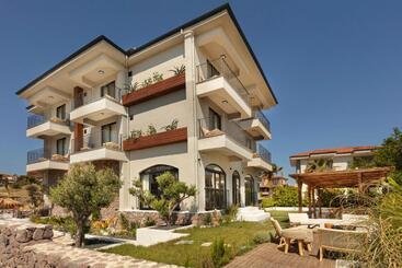 ホテル Zoİ Cunda