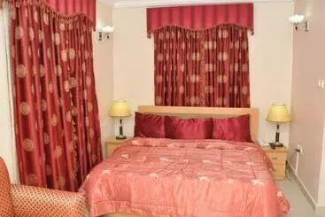 Majatalo Room In Apartment   Auris Court   Economy