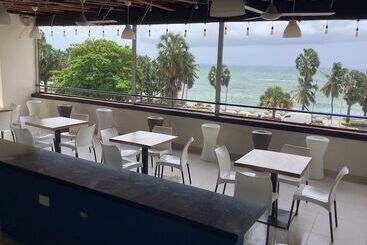 هتل Blue Malecón