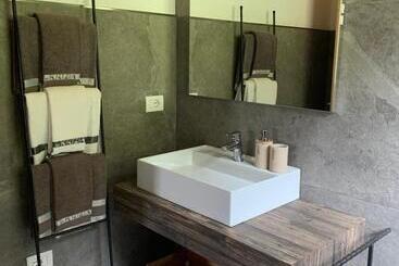 ホテル Dimora Natura Riserva Naturale Valle Di Bondo