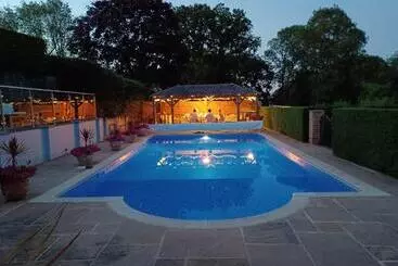 호텔 Rookwood Farmhouse B&b