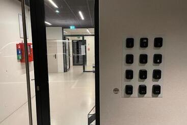 ホテル At Home Late Arrival Self Check In